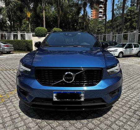 VOLVO XC40 1.5 T5 RECHARGE R-DESIGN GEARTRONIC
